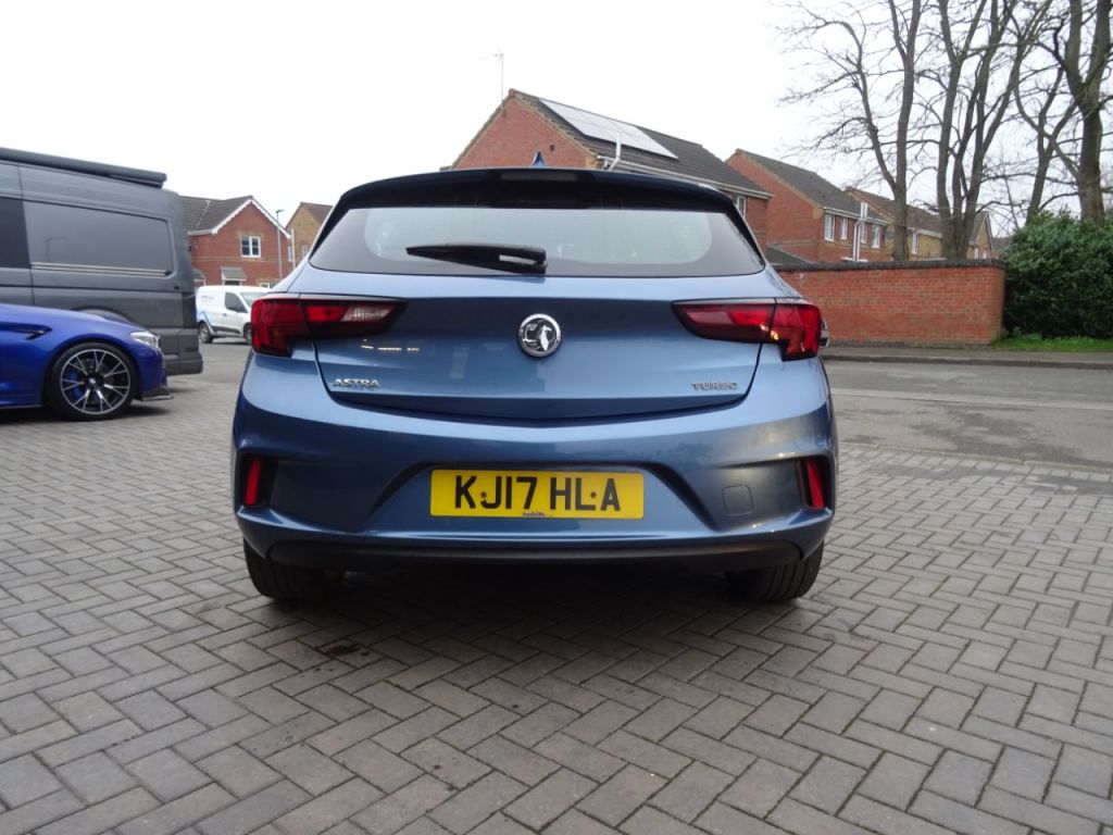 Used Vauxhall Astra 2017 for sale - 77408758: Photo 4