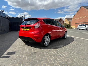 Used Ford Fiesta 2016 for sale - 79365642: Photo