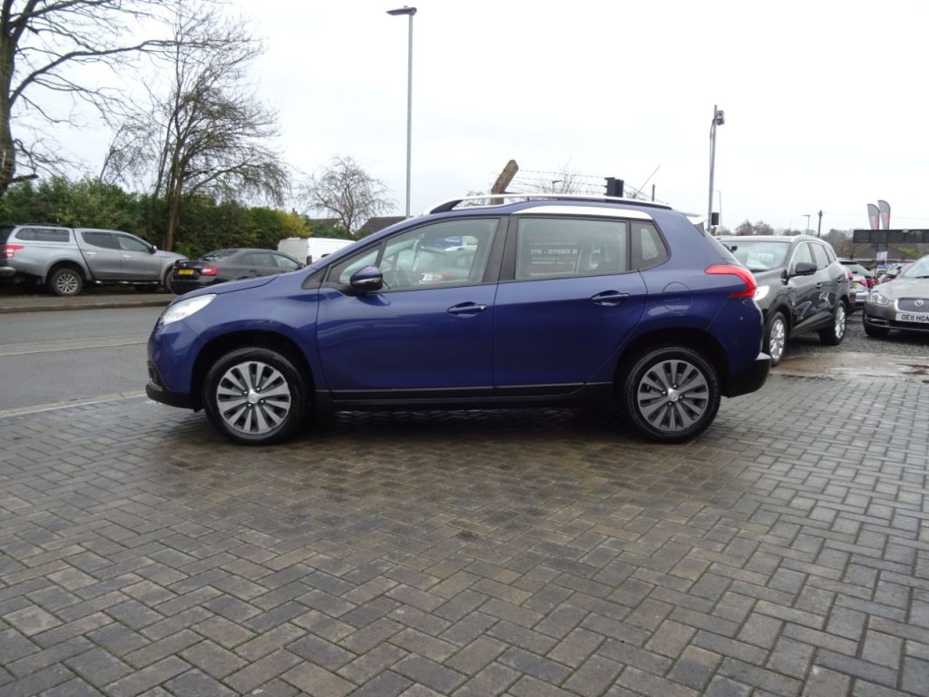 Used Peugeot 2008 2015 for sale - 76949532: Photo 6