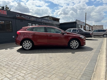 Used Volvo V40 2013 for sale - 79288199: Photo