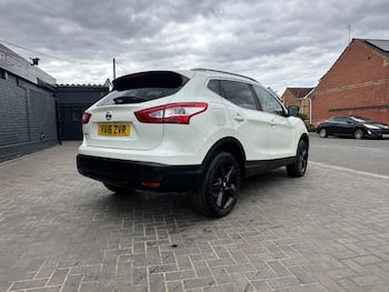 Used Nissan Qashqai 2016 for sale - 79706812: Photo