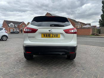 Used Nissan Qashqai 2016 for sale - 79706812: Photo