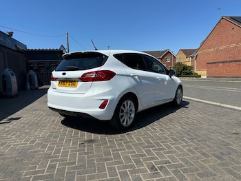 Used Ford Fiesta 2017 for sale - 79196561: Photo