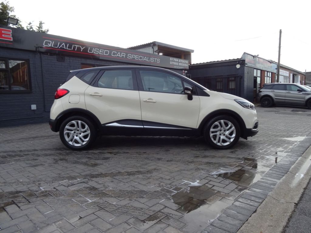 Used Renault Captur 2014 for sale - 76405760: Photo 2