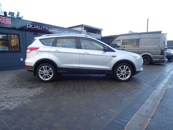 Used Ford Kuga 2015 for sale - 77287315: Photo