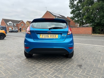 Used Ford Fiesta 2016 for sale - 79209410: Photo