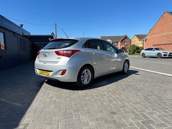 Used Hyundai i30 2015 for sale - 78256092: Photo