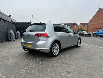 Used Volkswagen Golf 2015 for sale - 79205625: Photo