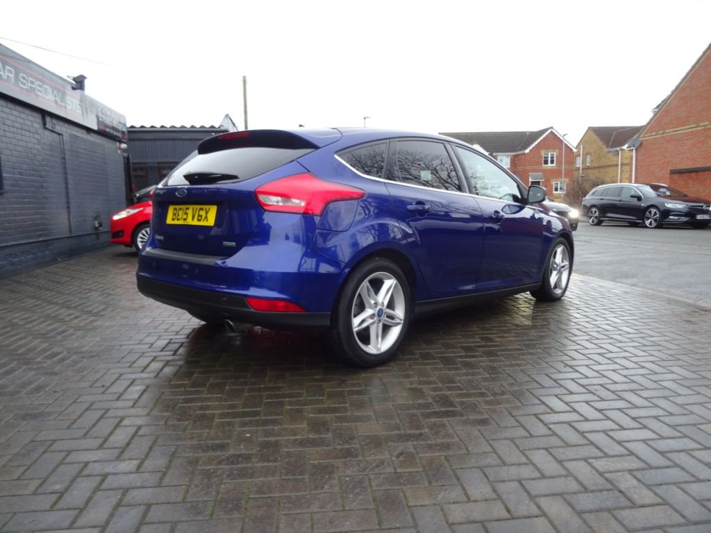 Used Ford Focus 2015 for sale - 77187701: Photo 3