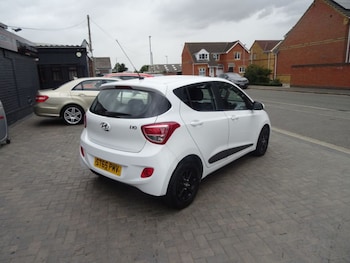 Used Hyundai i10 2015 for sale - 75692662: Photo