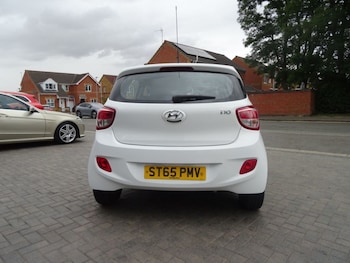 Used Hyundai i10 2015 for sale - 75692662: Photo