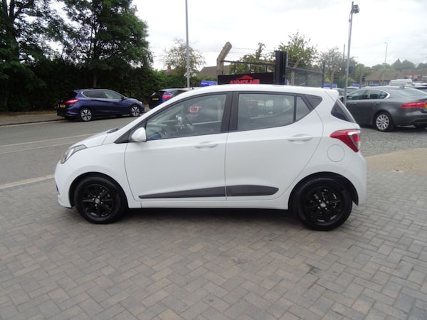 Used Hyundai i10 2015 for sale - 75692662: Photo 6
