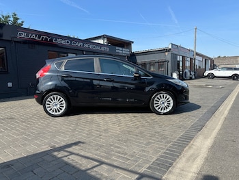 Used Ford Fiesta 2014 for sale - 79365637: Photo