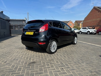 Used Ford Fiesta 2014 for sale - 79365637: Photo