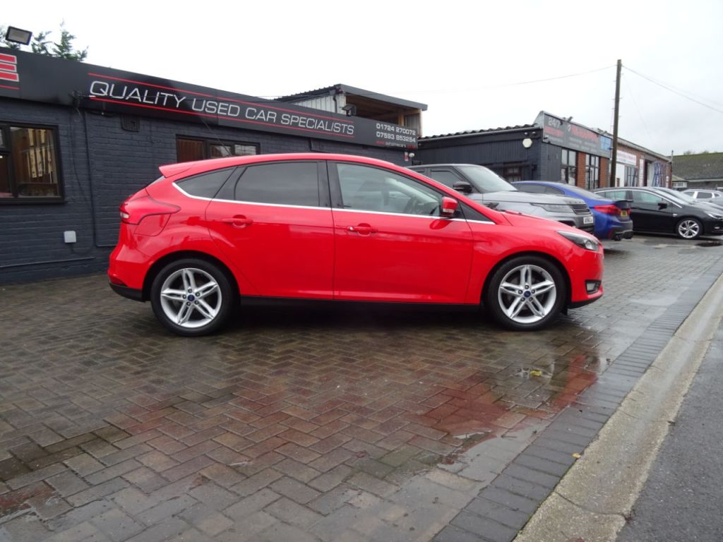 Used Ford Focus 2016 for sale - 76767677: Photo 3