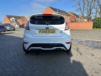 Used Ford Fiesta 2017 for sale - 77692447: Photo