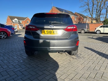 Used Ford Fiesta 2018 for sale - 77555203: Photo