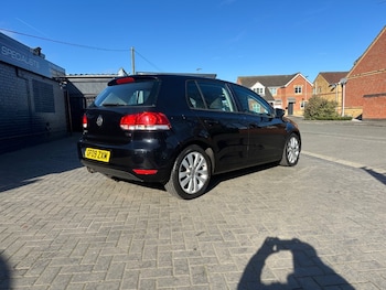 Used Volkswagen Golf 2009 for sale - 77915931: Photo