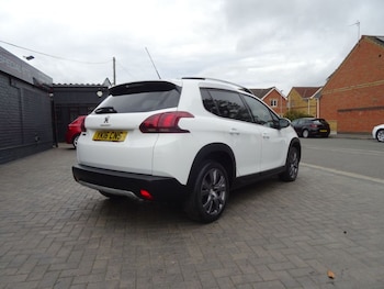 Used Peugeot 2008 2016 for sale - 76068205: Photo 3