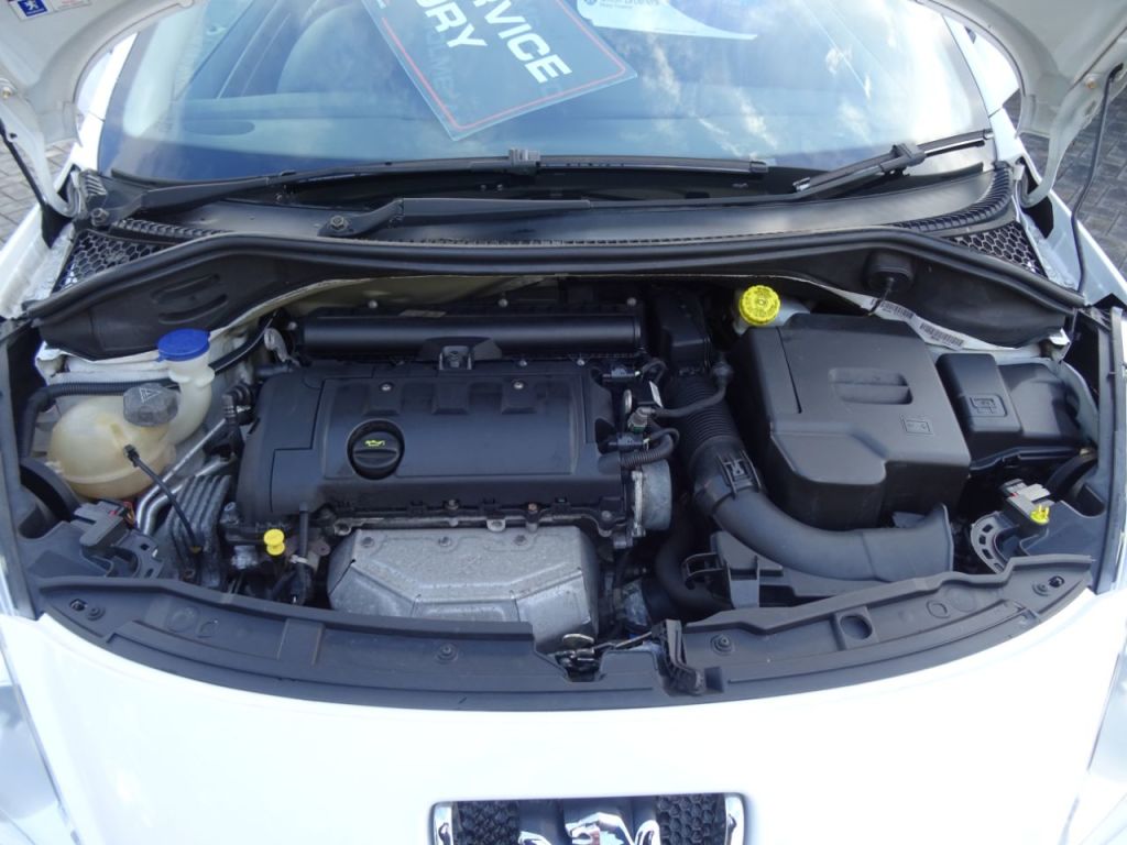 Used Peugeot 207 2010 for sale - 76322765: Photo 12