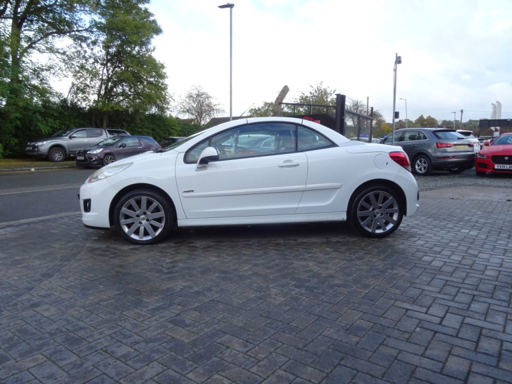 Used Peugeot 207 2010 for sale - 76322765: Photo 6