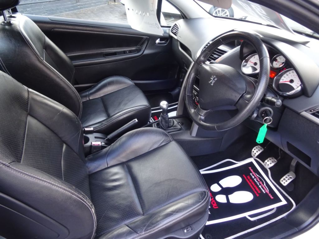 Used Peugeot 207 2010 for sale - 76322765: Photo 9
