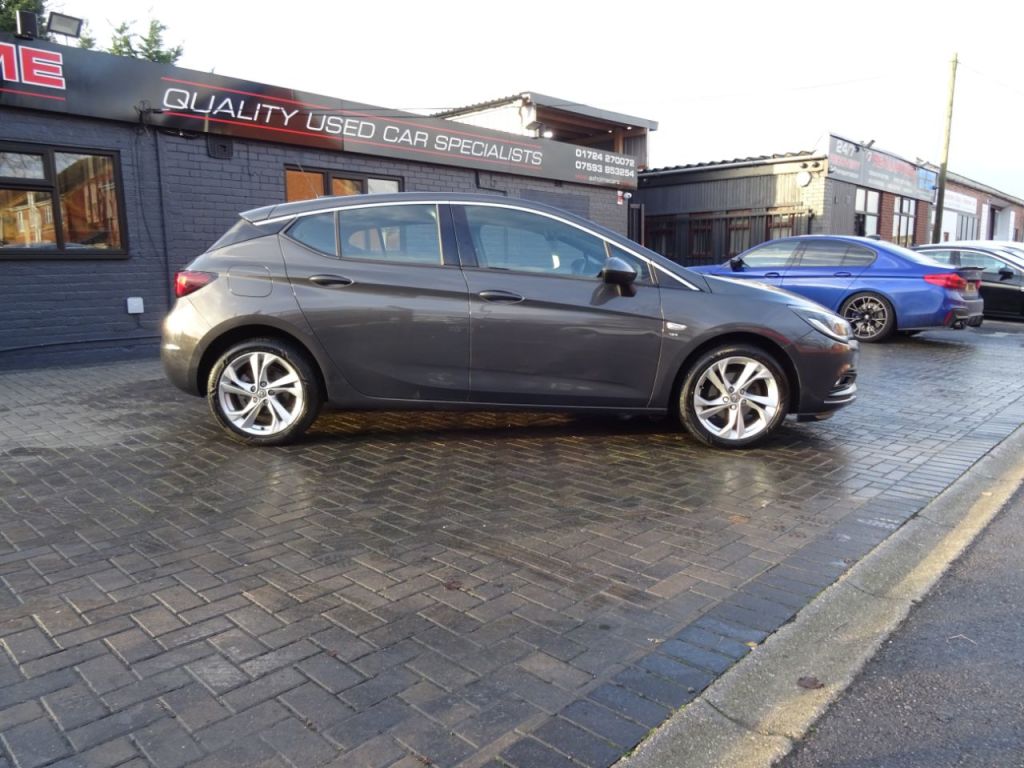 Used Vauxhall Astra 2016 for sale - 76807347: Photo 2
