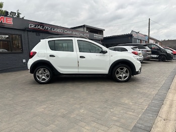 Used Dacia Sandero Stepway 2016 for sale - 78425493: Photo