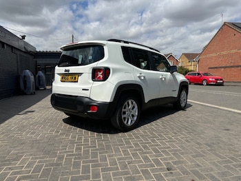 Used Jeep Renegade 2016 for sale - 79017475: Photo