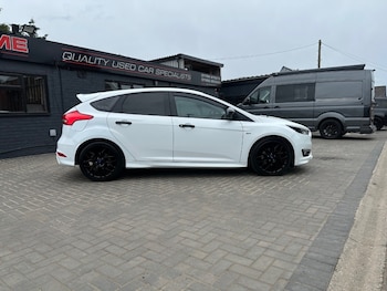 Used Ford Focus 2017 for sale - 78874452: Photo