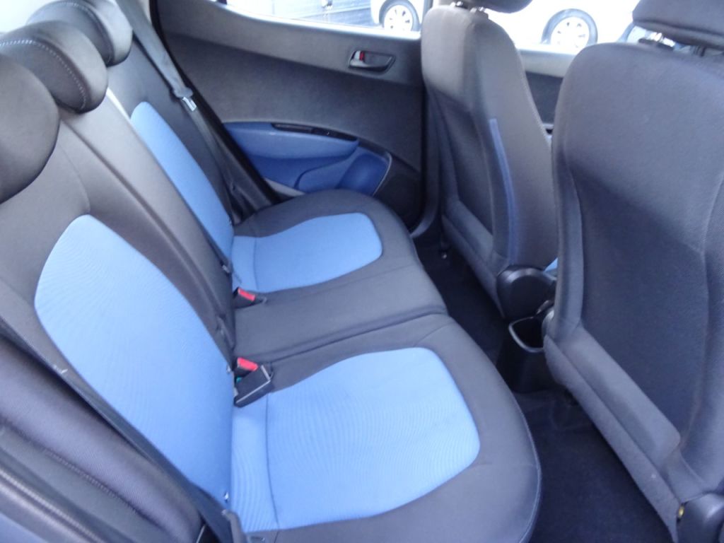 Used Hyundai i10 2015 for sale - 76782839: Photo 10