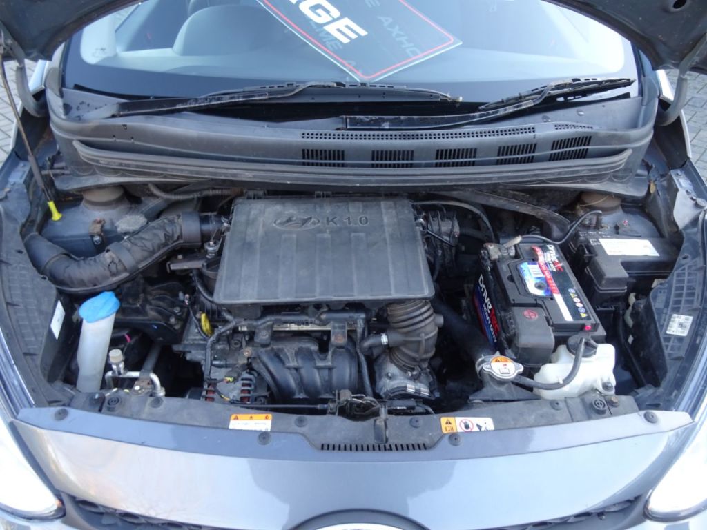 Used Hyundai i10 2015 for sale - 76782839: Photo 12