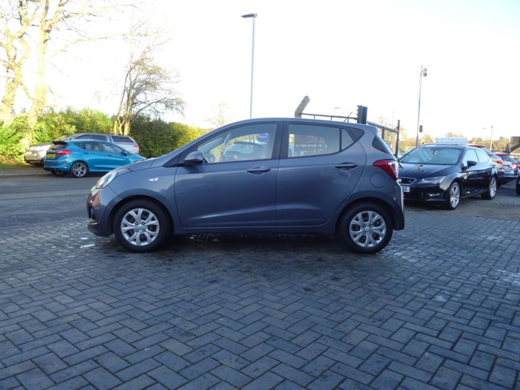 Used Hyundai i10 2015 for sale - 76782839: Photo 6