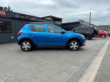 Used Dacia Sandero Stepway 2015 for sale - 78733219: Photo