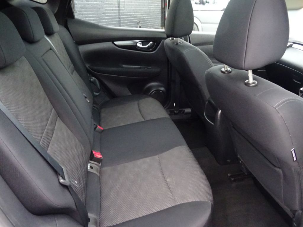 Used Nissan Qashqai 2015 for sale - 76332841: Photo 10