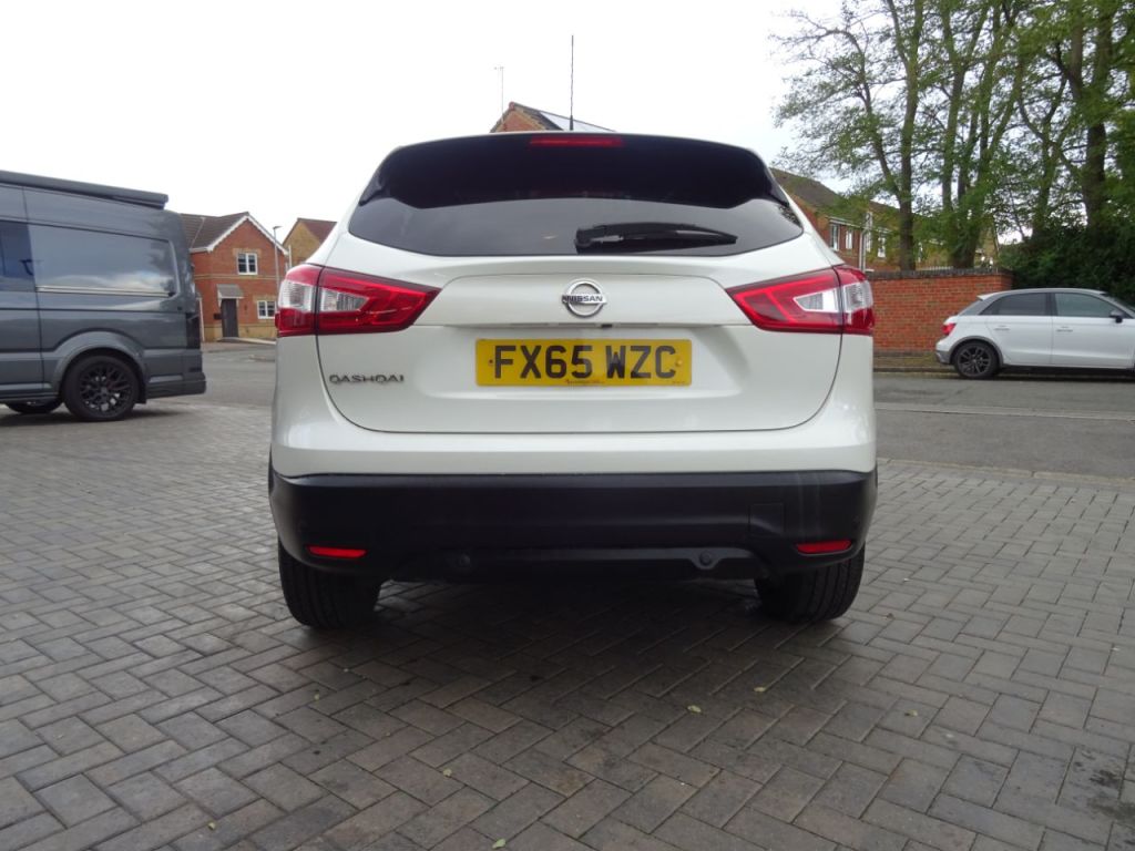 Used Nissan Qashqai 2015 for sale - 76332841: Photo 4
