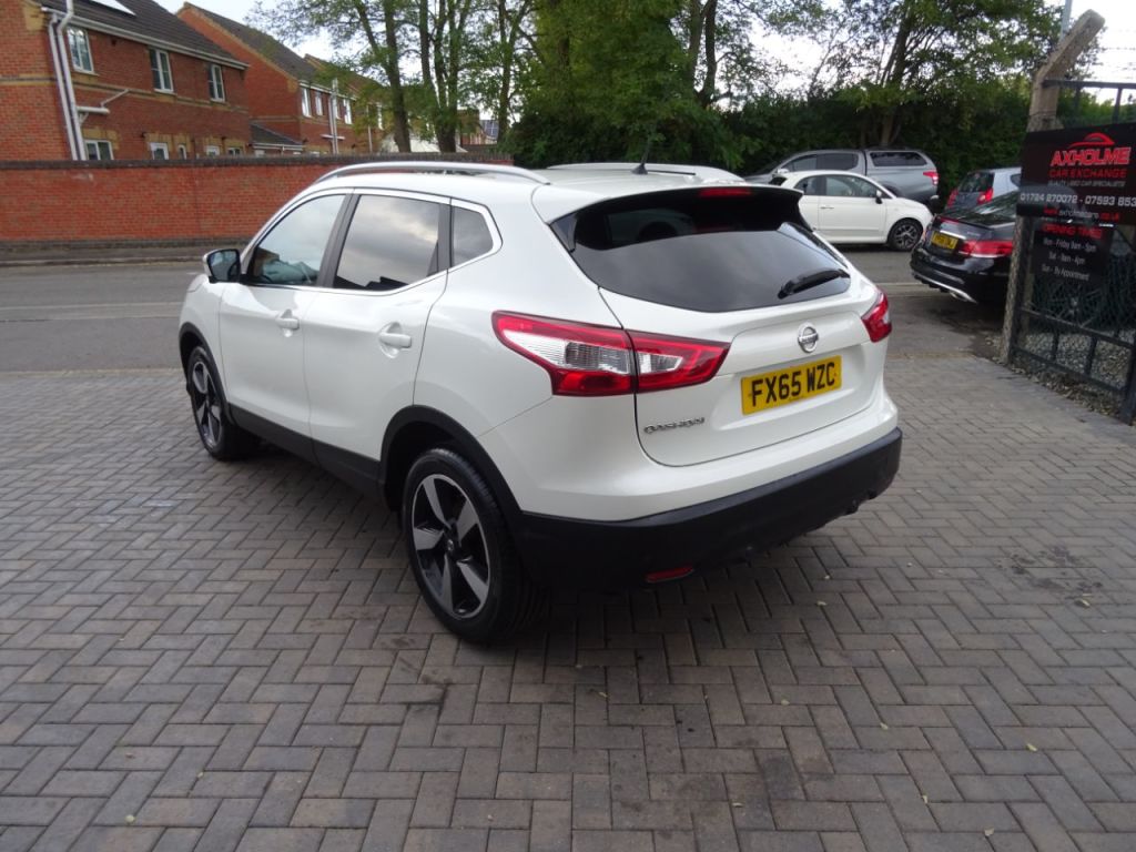 Used Nissan Qashqai 2015 for sale - 76332841: Photo 5