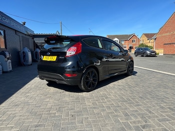 Used Ford Fiesta 2016 for sale - 78366518: Photo
