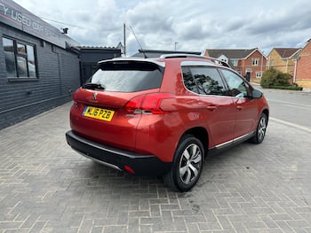 Used Peugeot 2008 2016 for sale - 79706815: Photo