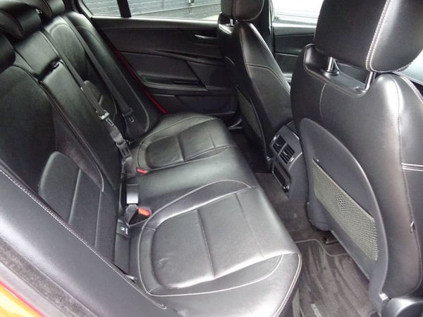 Used Jaguar XE 2019 for sale - 76266351: Photo 10