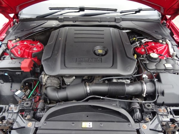 Used Jaguar XE 2019 for sale - 76266351: Photo 12