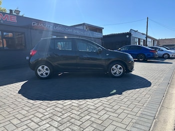 Used Dacia Sandero 2016 for sale - 78329899: Photo