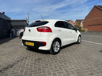 Used Kia Rio 2015 for sale - 79492427: Photo