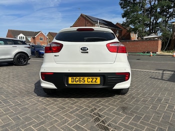 Used Kia Rio 2015 for sale - 79492427: Photo