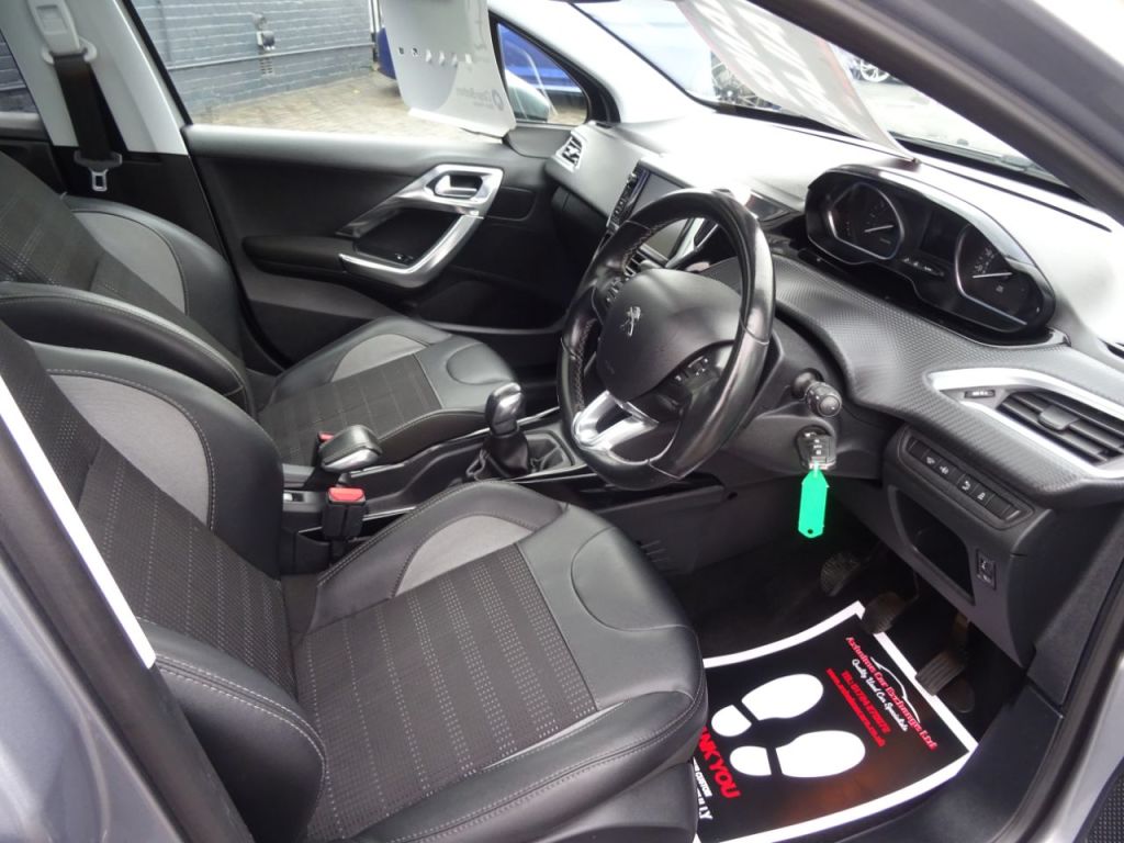 Used Peugeot 2008 2017 for sale - 76546099: Photo 9