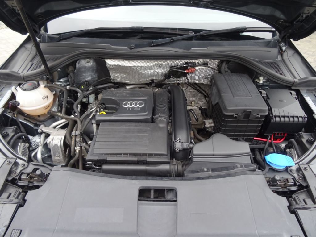 Used Audi Q3 2018 for sale - 76279334: Photo 12