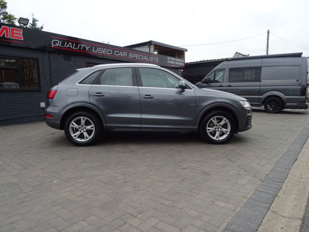 Used Audi Q3 2018 for sale - 76279334: Photo 2