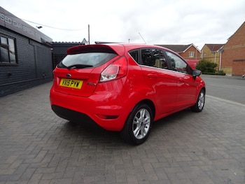 Used Ford Fiesta 2015 for sale - 75875120: Photo