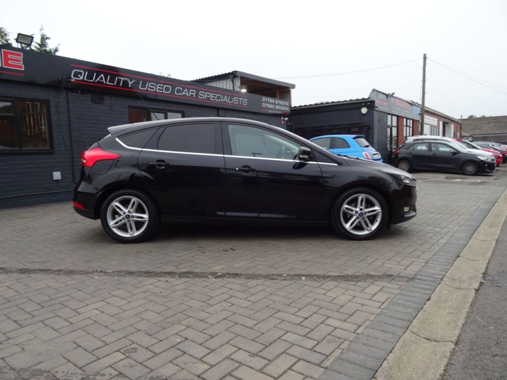 Used Ford Focus 2016 for sale - 76416387: Photo 2