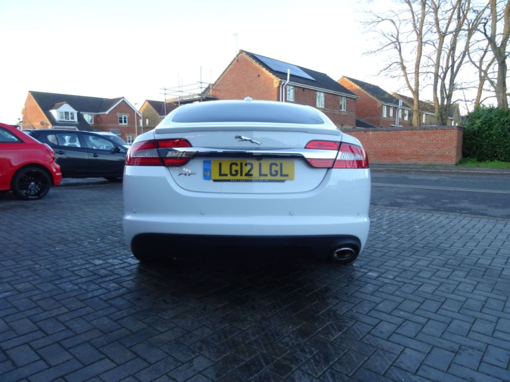 Used Jaguar XF 2012 for sale - 76782837: Photo 4